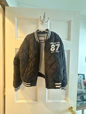 Size 7/8 Limited Too Girls Black Quilted Varsity Bomber Jacket Est. 1987